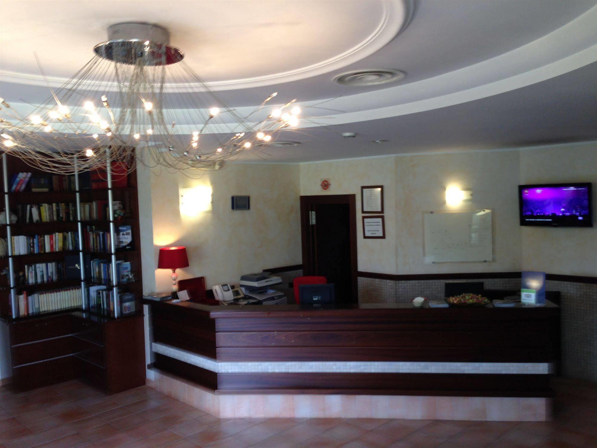 La Locanda Del Cavaliere Borgo Montello Ngoại thất bức ảnh