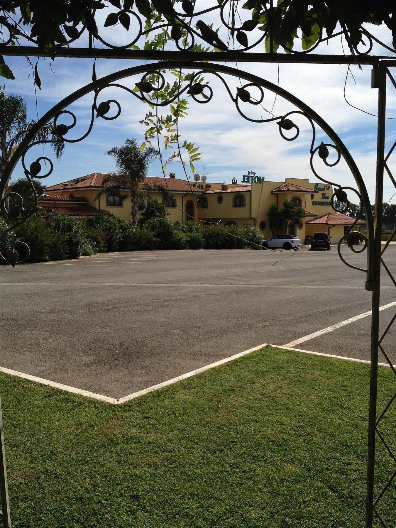 La Locanda Del Cavaliere Borgo Montello Ngoại thất bức ảnh