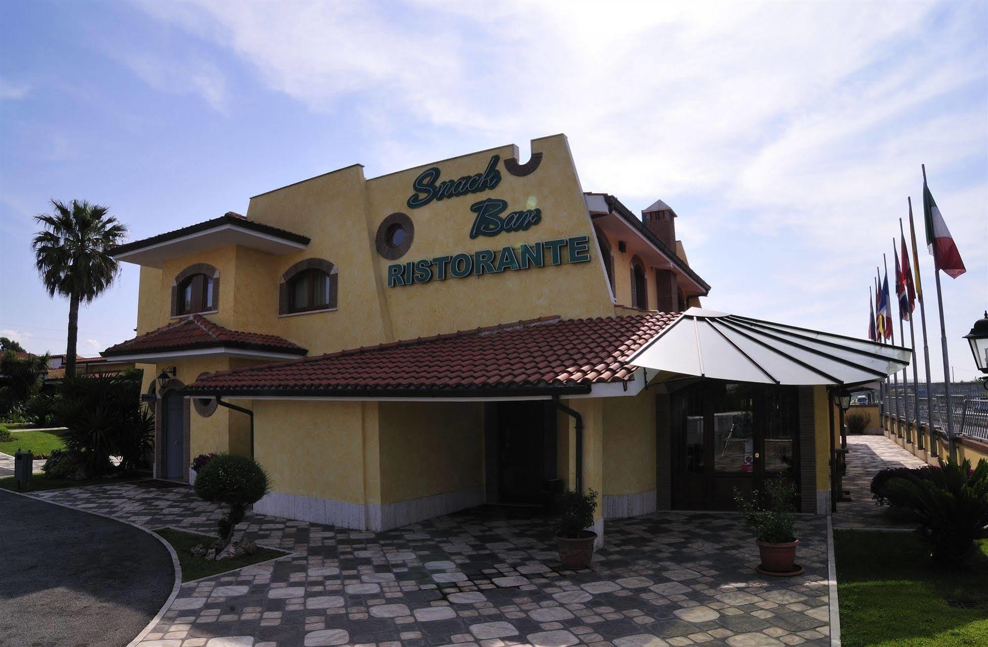La Locanda Del Cavaliere Borgo Montello Ngoại thất bức ảnh