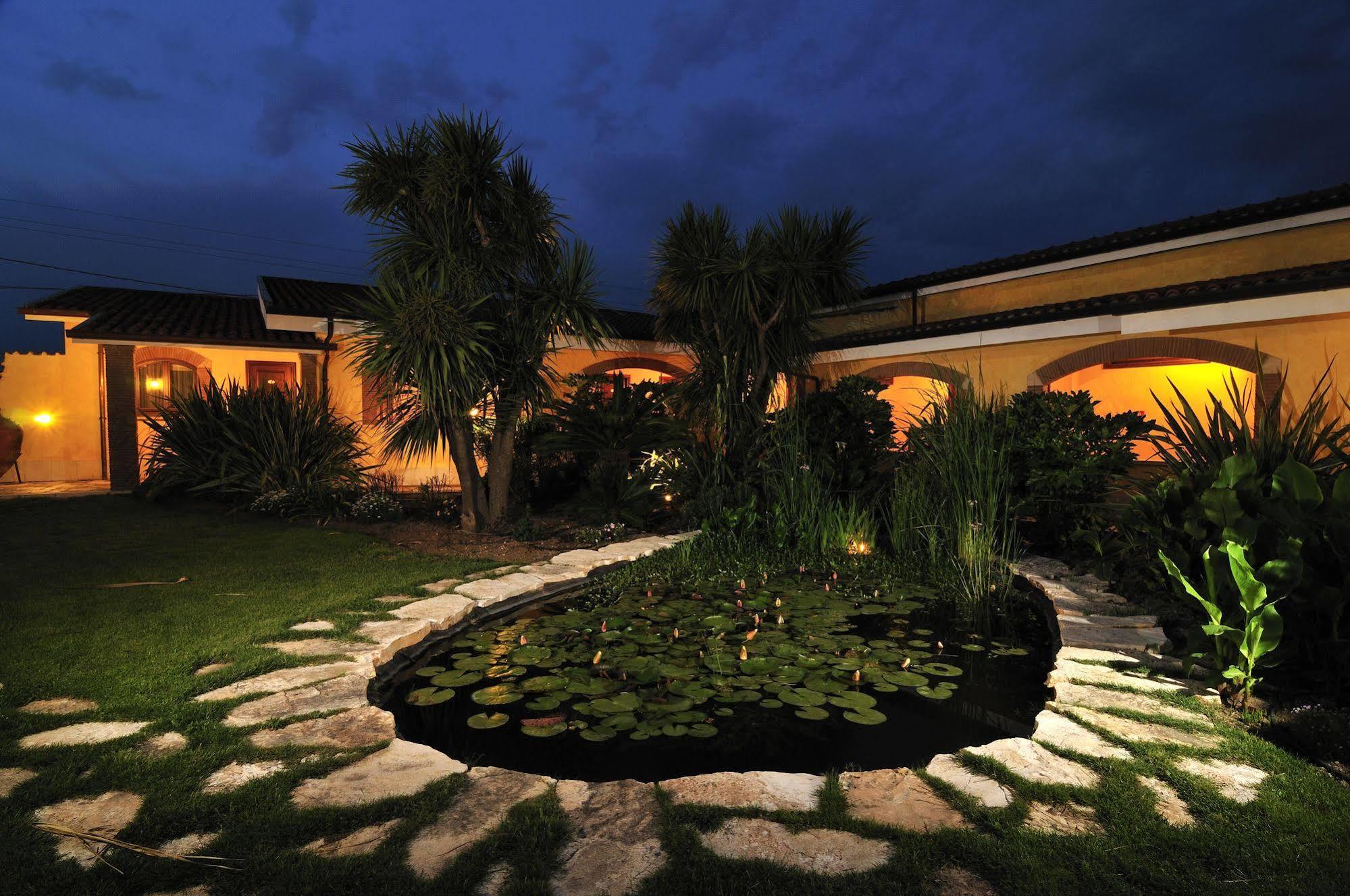 La Locanda Del Cavaliere Borgo Montello Ngoại thất bức ảnh